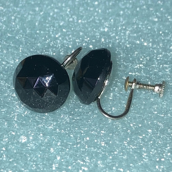 Vintage Faceted Black (?Jet?) Screw-Back NONPierced Earrings - Picture 1 of 3